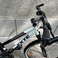 Велосипед с много лека Алуминиева рамка 28 цола 21 скорости преден амортисьор много запазено супер, снимка 5 - Велосипеди - 45433790