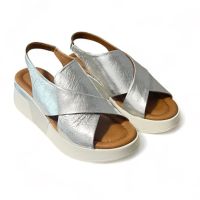 Атрактивни сандали на платформа в сребриста естествена кожа, снимка 3 - Сандали - 46059740