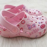 Детски крокс №22 Cupcake Couture, снимка 2 - Детски сандали и чехли - 45807073