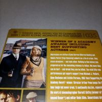 Един филм със Warren Beatty Faye Dunaweay Чисто нов в целофана Английско Издание без Бг Субтитри , снимка 3 - DVD филми - 45243153