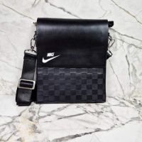 мъжка чантичка Nike , снимка 1 - Чанти - 45422658