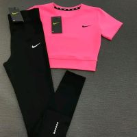 Дамски Екипи NIKE , снимка 3 - Спортни екипи - 46103038