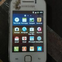 Телефон Samsung / За части , не чете сим карта/, снимка 2 - Samsung - 18641636