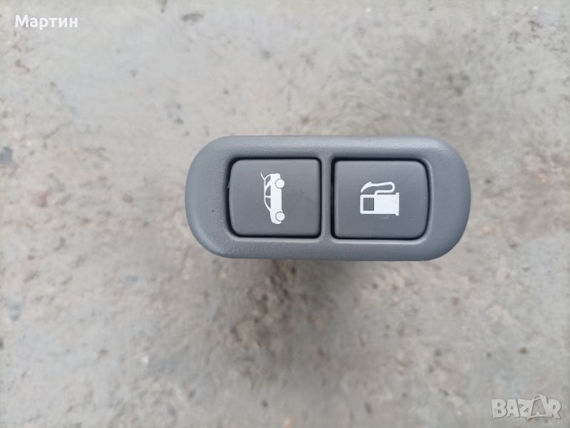 Ключове ( бутони ) за отваряне на багажника и  капачката на резервоара за Киа Соренто - Kia Sorento , снимка 1
