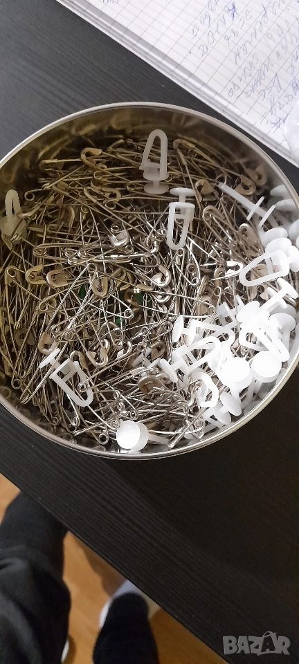 Безопасни игли, снимка 1