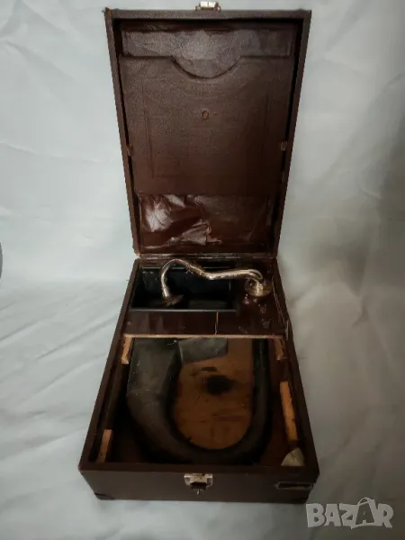 Стар, винтидж грамофон THORENS, Швейцария. , снимка 1