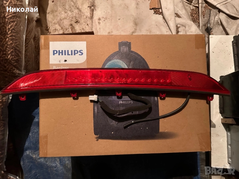 Hyundai i40 комби 2011-2019 среден стоп, снимка 1