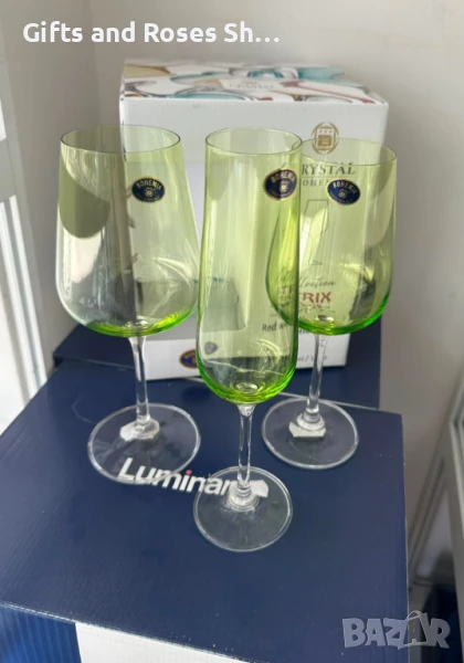Комплект от 4 чаши за шампанско, бяло или червено вино в  зелено, снимка 1
