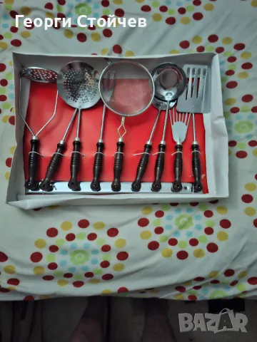 Продавам комплект прибори 