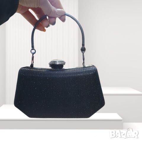 Малка дамска официална чанта с нестандартен дизайн 19/11см, снимка 2 - Чанти - 46399264