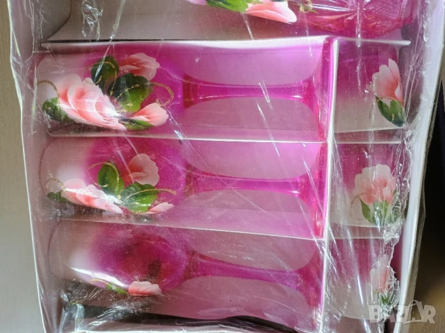 Сервиз 12 чаши и гарафа от цветен кристал