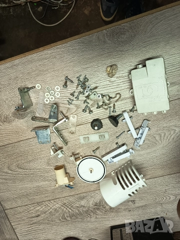 Части и аксесоари за хладилник с фризер Siltal KB 2039 #, снимка 11 - Хладилници - 52788975