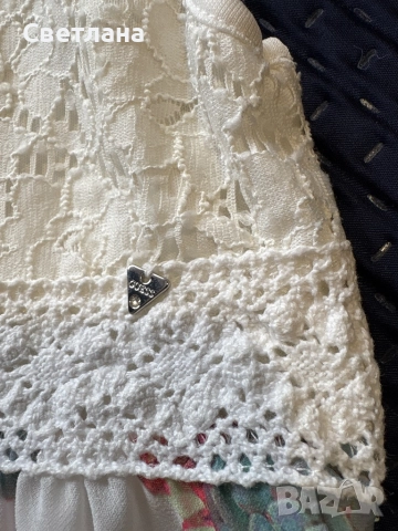 Рокля 7 години Guess, снимка 2 - Детски рокли и поли - 51944049