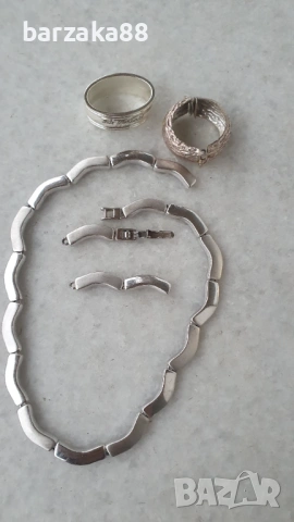 Посребрен гердан и други