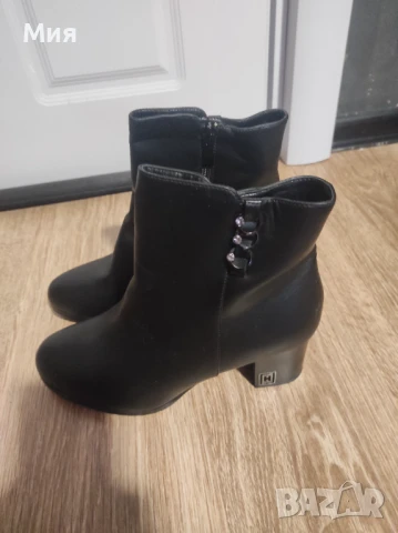 Чисто нови боти, снимка 1