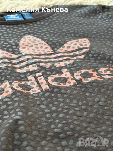 Дамска тениска Adidas, снимка 2 - Спортни екипи - 51636654