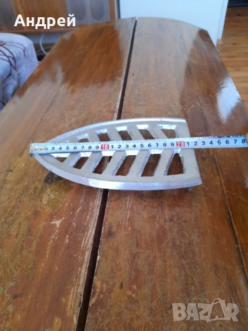 Стара поставка за ютия #9, снимка 3 - Други ценни предмети - 52064869