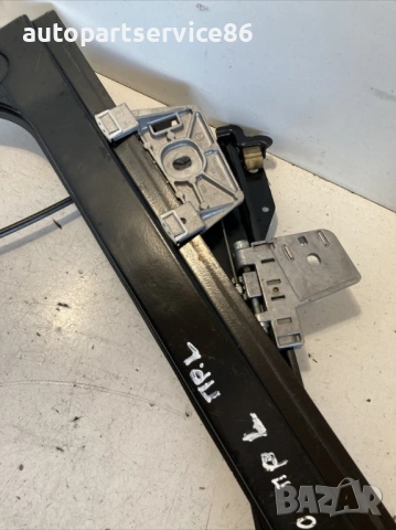 Регулатор на прозорец предна лява врата за Mercedes Clk W209 270 CDI (2005), снимка 2 - Части - 54081068