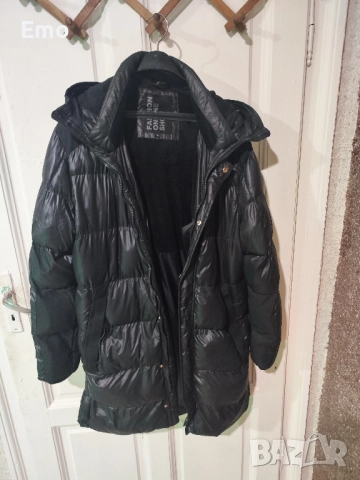 Продавам ново мъжко зимно дълго яке