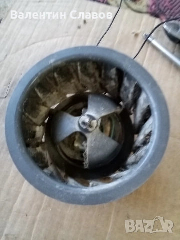 Двигател за вентилаторна печка Delongi, снимка 2 - Отоплителни печки - 53164612