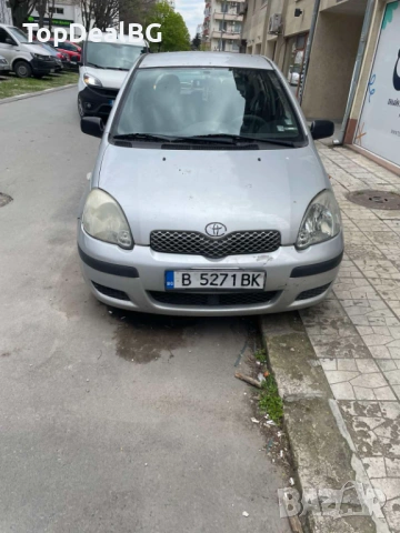Toyota Yaris 1.3 benzin , снимка 5 - Автомобили и джипове - 54292539