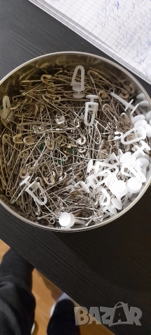 Безопасни игли