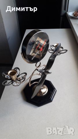 кварцов часовник, снимка 3 - Антикварни и старинни предмети - 45718751