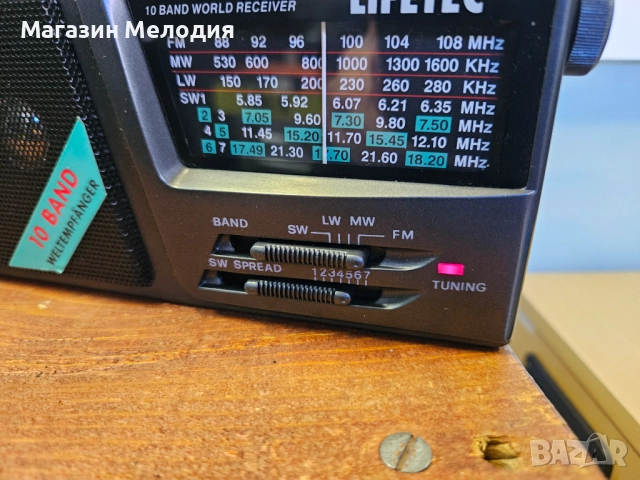 Радио LIFETEC LT 7514 В отлично техническо и визуално състояние., снимка 3 - Радиокасетофони, транзистори - 52387366
