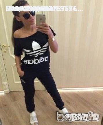 Дамски спортен екип 