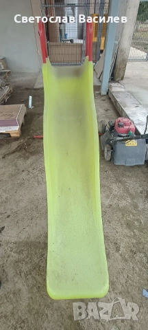 Детска пързалка зелена