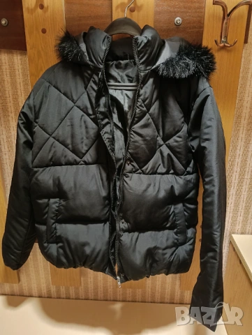 Топло дамско зимно яке размер S - Черно