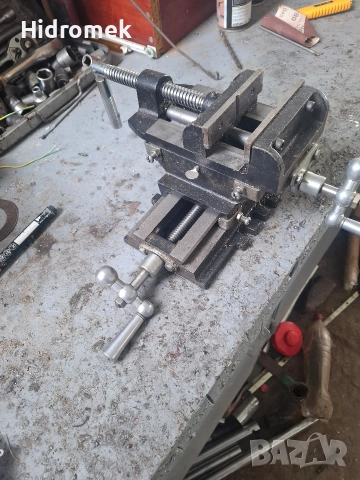 Менгеме с двойно движение. 