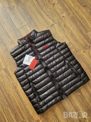 Страхотна мъжка грейка елек HUGO BOSS размер S M L XL 2XL , снимка 2 - Якета - 51470867