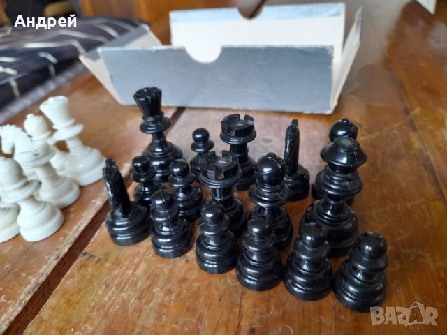 Стари фигури за шах, снимка 3 - Шах и табла - 45100138