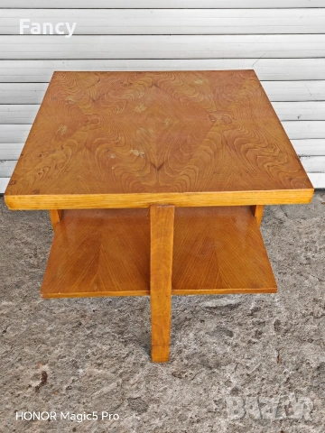 Стара масичка 63/63 см, снимка 2 - Антикварни и старинни предмети - 53526717