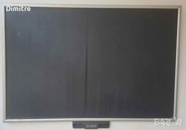 Магнитна дъска „Just Stick“. Работи с батерии или захранване.