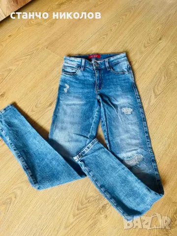Продавам дамски дънки Guess, снимка 3 - Дънки - 49932875