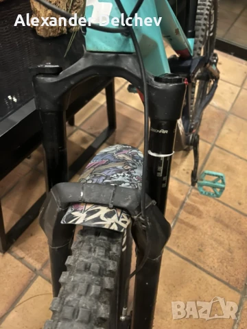 колело мекица топ цена карбоново 27,5 цола , снимка 2 - Велосипеди - 50648336