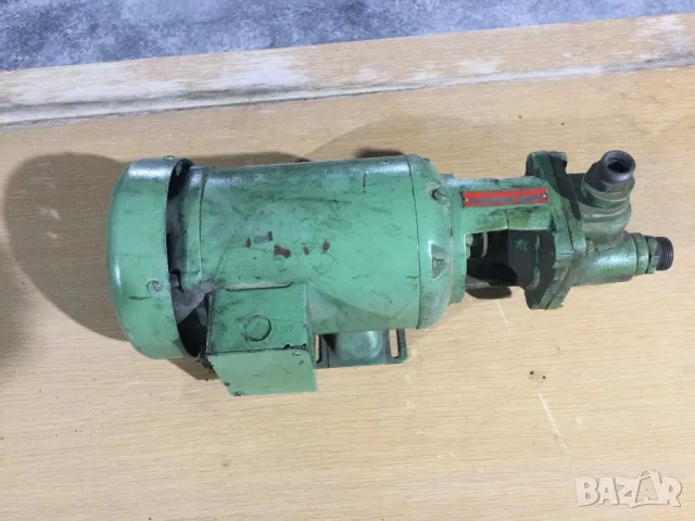 Маслена\ хидравлична помпа Burks , снимка 2 - Други машини и части - 49691871