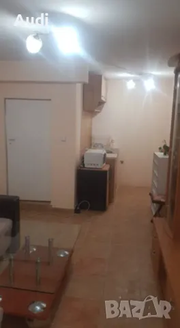 Собственик дава под наем партерна обзаведена боксионера гр. Варна Цветен квартал  ул. Божур12 Напълн, снимка 2 - Апартаменти - 50188990