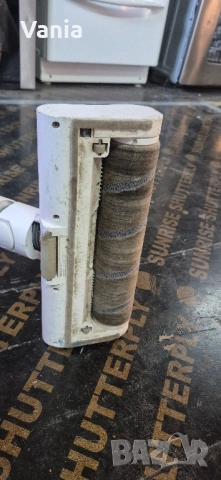 Прахосмукачка на батерии , снимка 4 - Прахосмукачки - 52413440