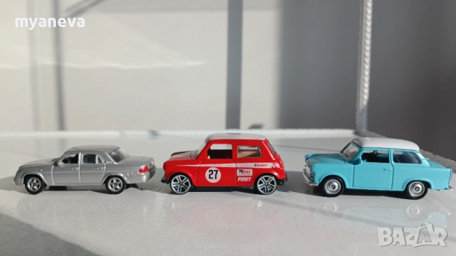 Метални колички ГАЗ-31105 Волга 1:34-39,Trabant 601, 1:64, Mini Cooper, 1:64. 