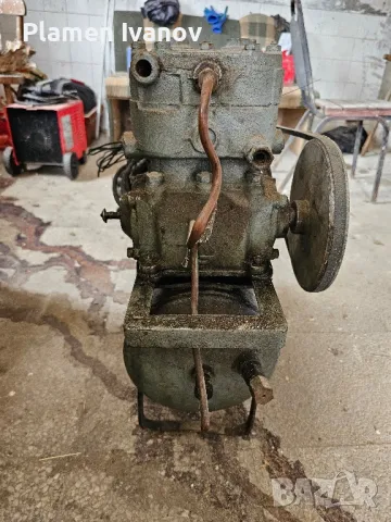 Работещ Български Компресор за въздух оборудван, снимка 2 - Компресори - 49891070