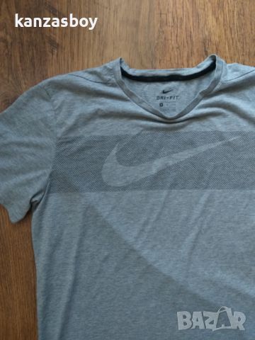 Nike Men's Hyper Dry Graphic Tee - страхотна мъжка тениска, снимка 2 - Тениски - 46351681