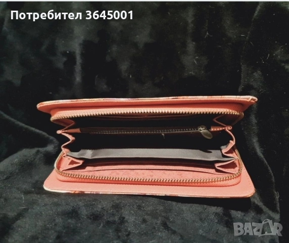 Луксозен и красив голям портфейл от супер качествен изкуствен лак с херувими и амурчета.Нов , снимка 4 - Портфейли, портмонета - 53527579