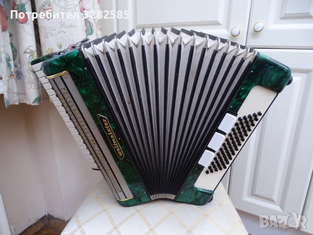 Акордеон Велтмайстер 60 баса, снимка 12 - Акордеони - 51179646