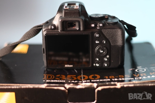 Nikon D3500 на 2000 кадъра, снимка 4 - Фотоапарати - 52028321