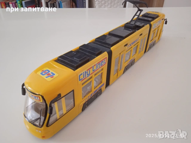 Голям камион цистерна 40 см. и голям трамвай 46 см., Dickie, снимка 14 - Коли, камиони, мотори, писти - 50756038