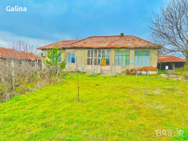 Продава къща в кв. Точиларци на гр. Съединение