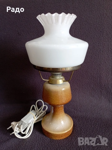 Комплект от две порцеланови лампи с бели стъклени абажури, снимка 2 - Настолни лампи - 54171894